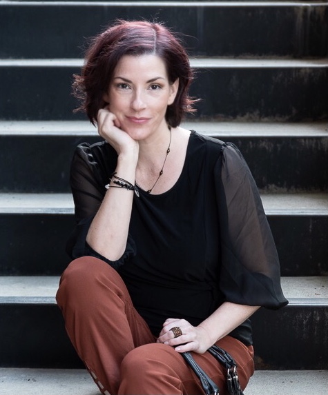 Jen Yundt Coles, The SIBO Coach Jen Yundt Coles, Functional Medicine and Integrative Health Coach and founder of The SIBO Coach, seated in a warm editorial portrait.
